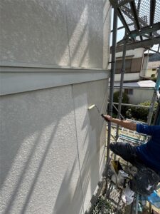 鴨川市 屋根外壁塗装工事 下塗り(シーラー塗装)
