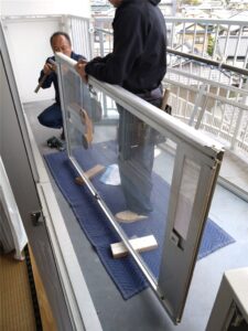 勝浦市　サッシ網戸工事
