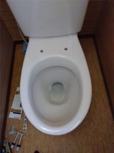 鴨川市　便座交換工事