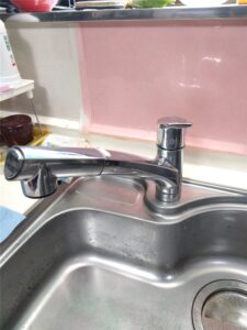 鴨川　水栓部品交換