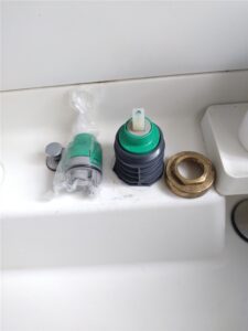 勝浦市　水栓カートリッジ交換