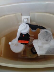 鴨川市　トイレタンク部品交換