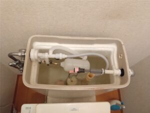 鴨川市　トイレタンク部品交換
