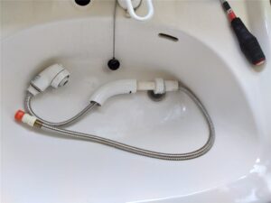 鴨川市　洗面台シャワーホース交換