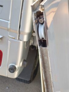 館山市　戸車交換