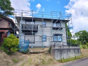 鴨川市　コロニアル屋根板金及び塗装工事 [足場架設工事]
