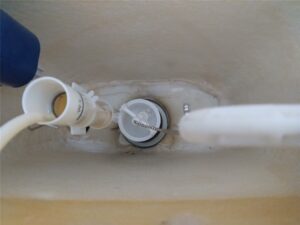 鴨川市　トイレタンク部品交換