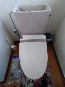 鴨川市　2階トイレタンク部品交換