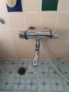館山市浴室カベ付サーモシャワー水栓交換