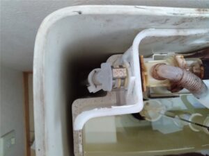 館山市　リクシルトイレタンク部品交換