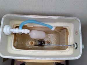 館山市　2階トイレタンク部品交換
