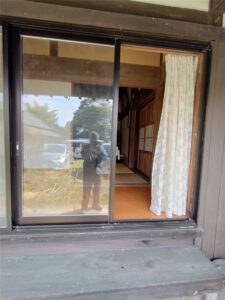 鴨川市　掃き出しペアガラス交換