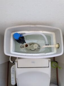 館山市　2階トイレタンク部品交換