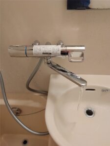 鴨川市　浴室サーモシャワー水栓交換