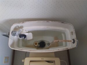 館山市 　2階トイレタンク部品交換