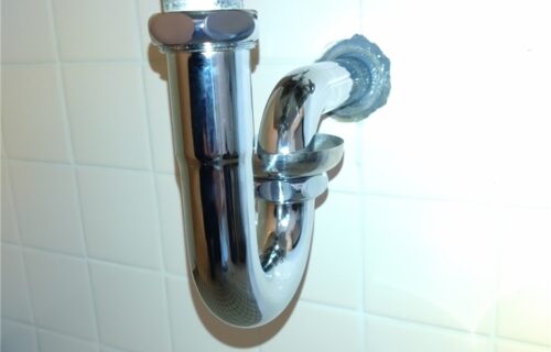鴨川市　トイレ手洗排水管修繕