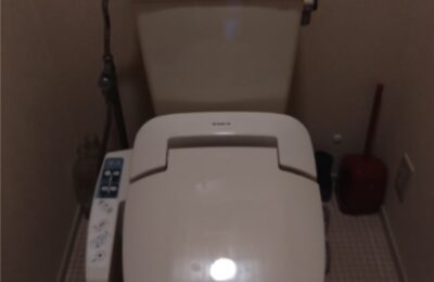 南房総市　トイレ横排管漏水