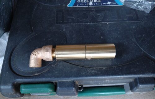 鴨川市　浴室給湯配管漏水修理工事