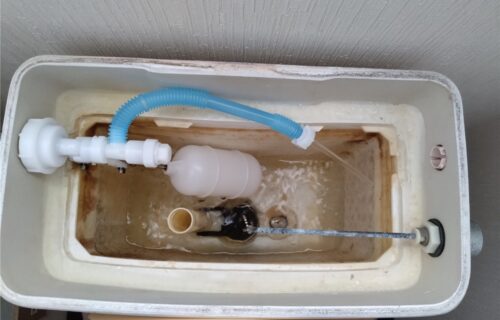 館山市　2階トイレタンク部品交換